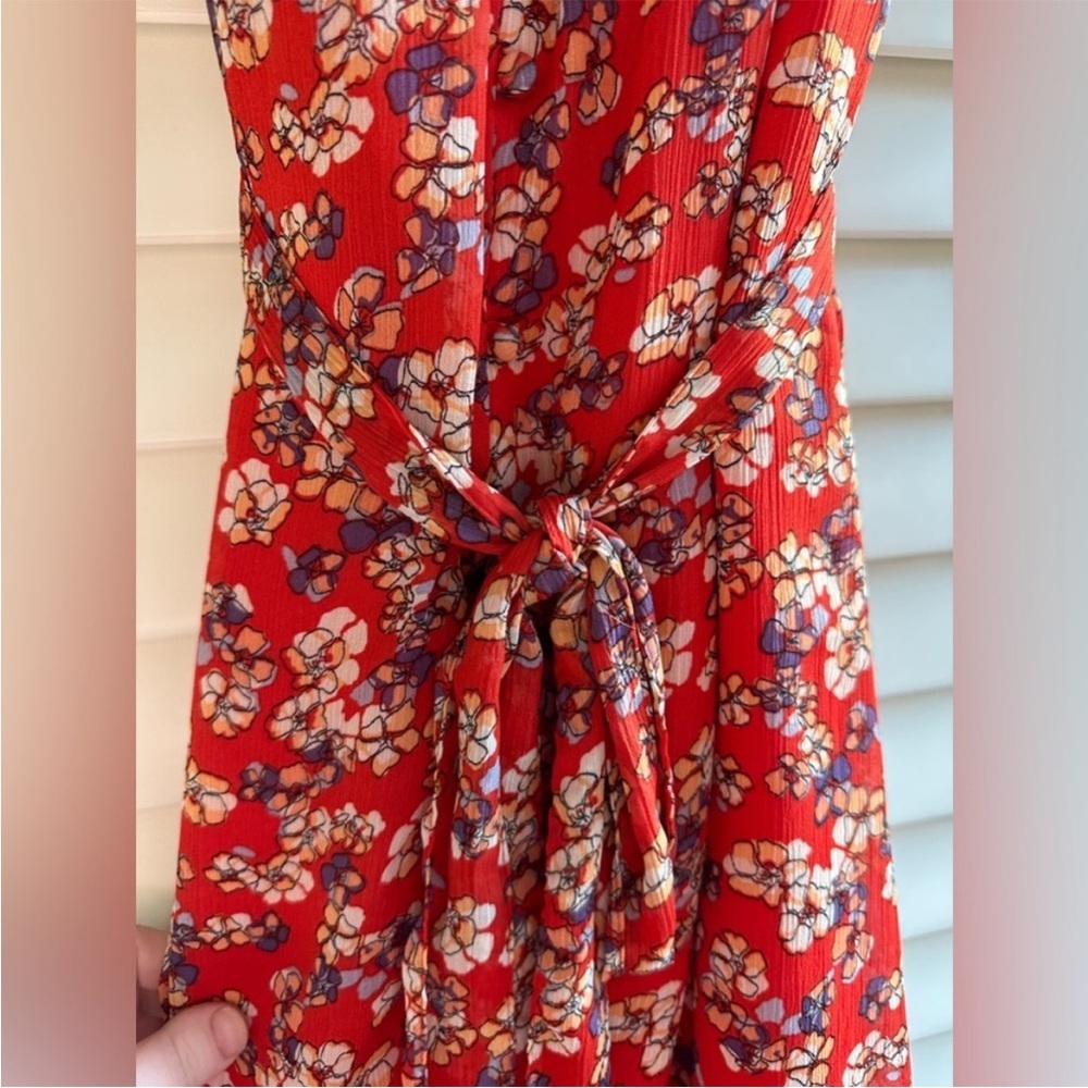 ELLE NWT Red Alert White Floral Halter Dress Belted Ruffle Dress,  Women’s Sz 6 - Picture 2 of 7